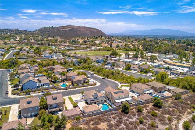 37283 Fallsgrove, Murrieta, CA 92563