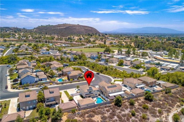 37283 Fallsgrove, Murrieta, CA 92563