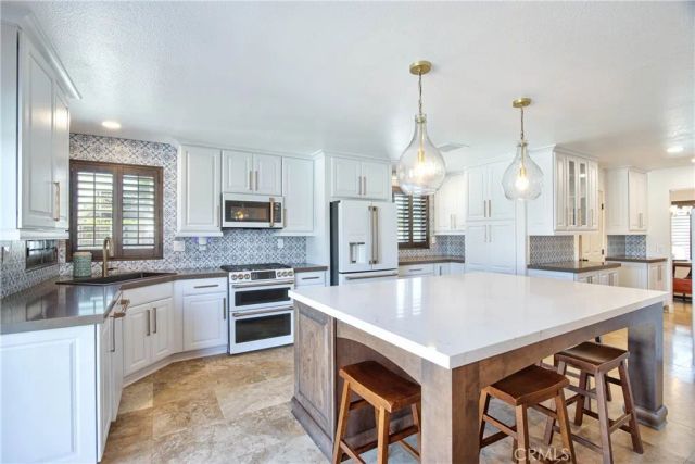 37283 Fallsgrove, Murrieta, CA 92563
