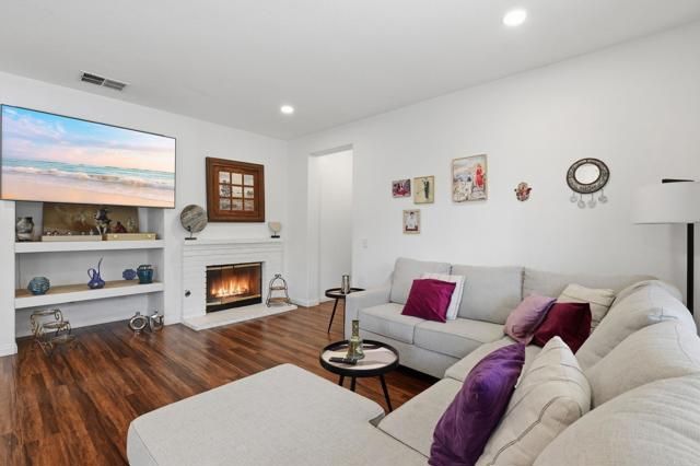 27636 Brentstone Way, Murrieta, CA 92563