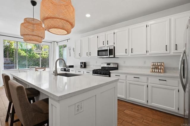 27636 Brentstone Way, Murrieta, CA 92563