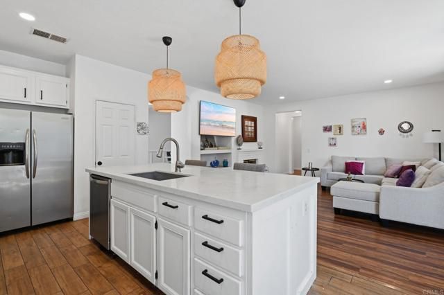 27636 Brentstone Way, Murrieta, CA 92563