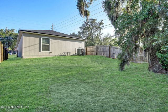 8401 JASPER Avenue, Jacksonville, FL 32211