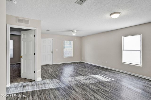 8401 JASPER Avenue, Jacksonville, FL 32211