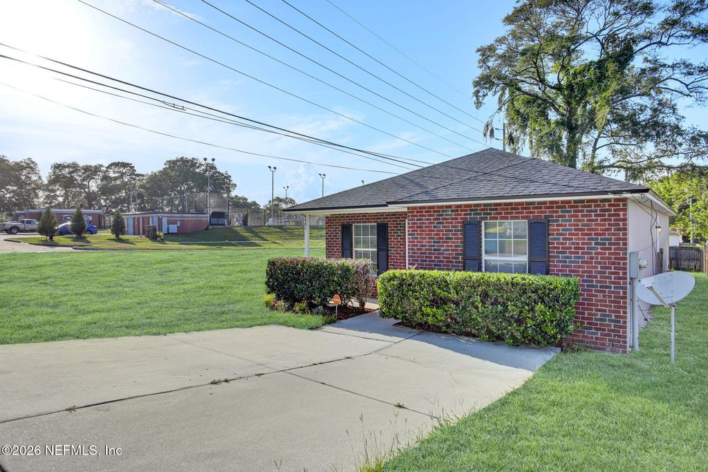 8401 JASPER Avenue, Jacksonville, FL 32211