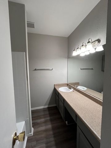 12166 Metric BLVD 277, Austin, TX 78758