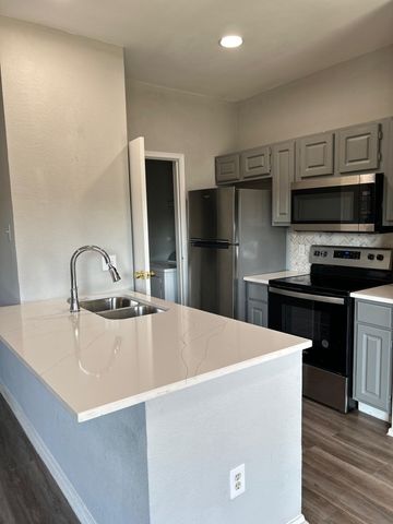 12166 Metric BLVD 277, Austin, TX 78758