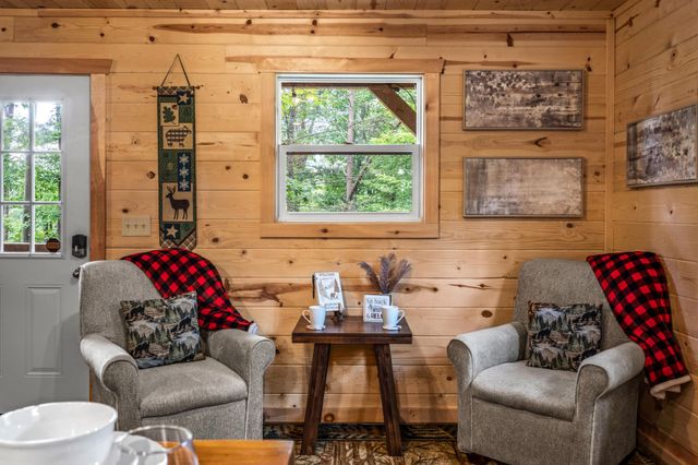 1634 S Mountain View Road, Sevierville, TN 37876