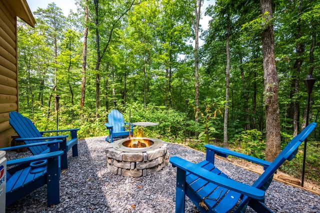 1634 S Mountain View Road, Sevierville, TN 37876