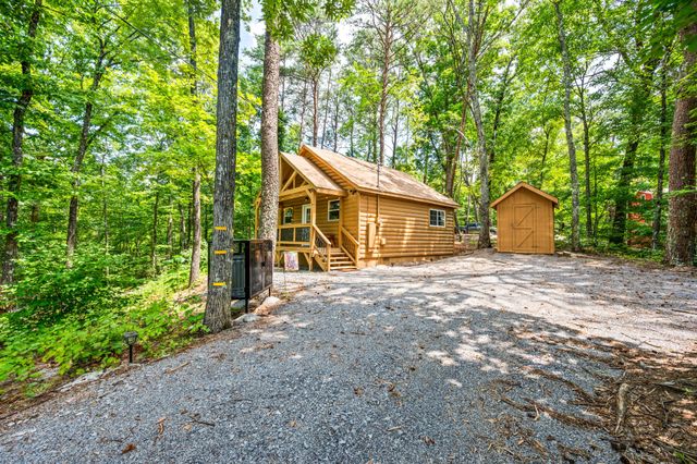 1634 S Mountain View Road, Sevierville, TN 37876