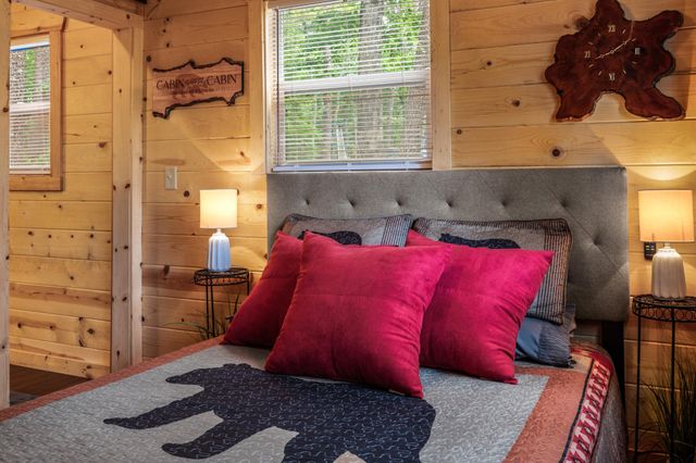 1634 S Mountain View Road, Sevierville, TN 37876