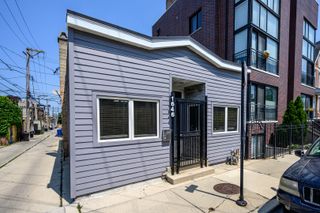 1646 W BLACKHAWK Street, Chicago, IL 60622