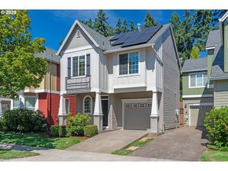 995 Se ALBERTINE St, Hillsboro, OR 97123