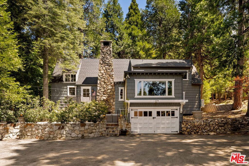 Image 1 of property listing at 179 D Lane, Lake Arrowhead, CA 92352