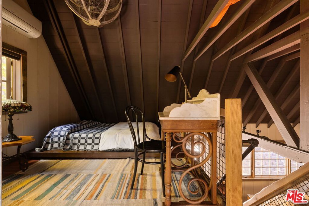 Image 20 of property listing at 179 D Lane, Lake Arrowhead, CA 92352
