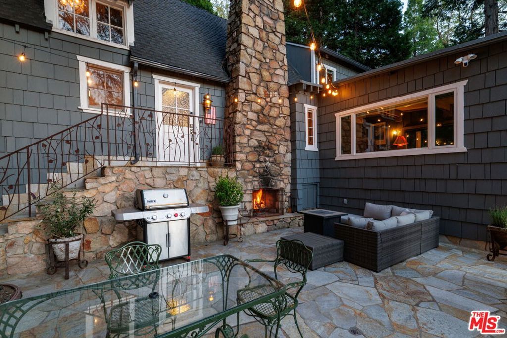 Image 23 of property listing at 179 D Lane, Lake Arrowhead, CA 92352