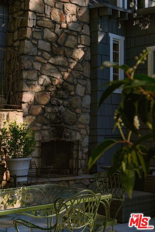Image 28 of property listing at 179 D Lane, Lake Arrowhead, CA 92352