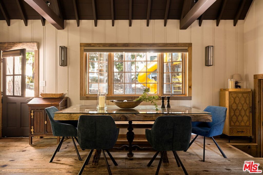 Image 5 of property listing at 179 D Lane, Lake Arrowhead, CA 92352