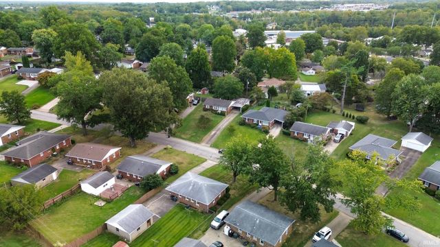 4012 W Maryland Street, Evansville, IN 47720