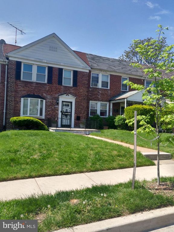 2220 BRADDISH AVE, Baltimore, MD 21216