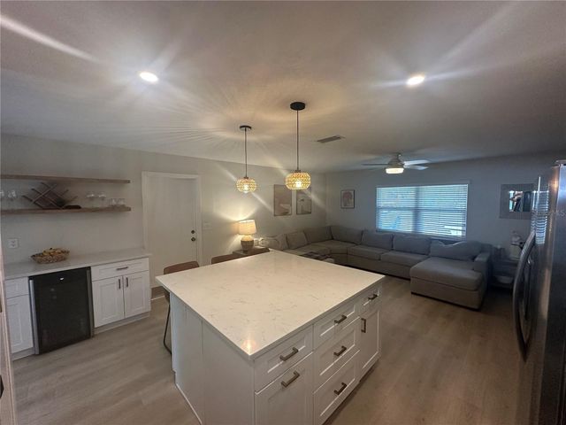 650 W MINNESOTA AVENUE, Deland, FL 32720