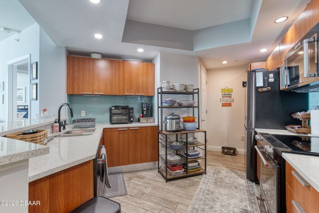241 Riverside Dr Unit 405, Holly Hill, FL 32117