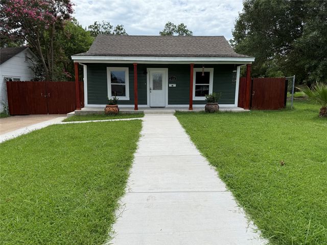 2724 Gurley Avenue, Waco, TX 76711