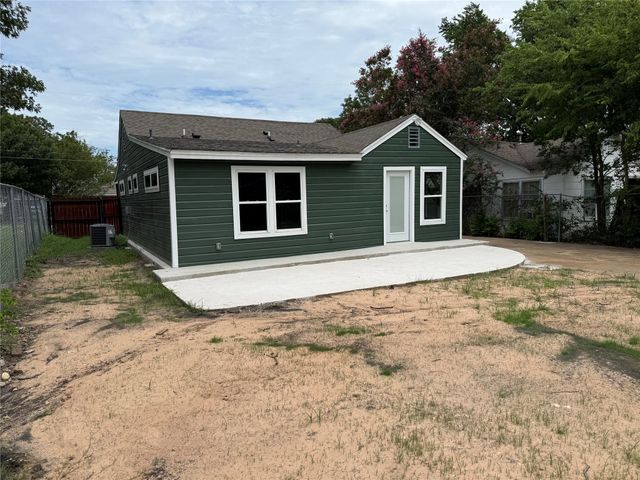 2724 Gurley Avenue, Waco, TX 76711