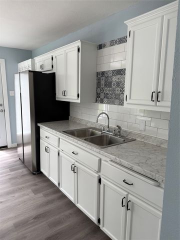 2724 Gurley Avenue, Waco, TX 76711