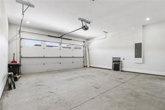 1031 Grayson Highway, Lawrenceville, GA 30045
