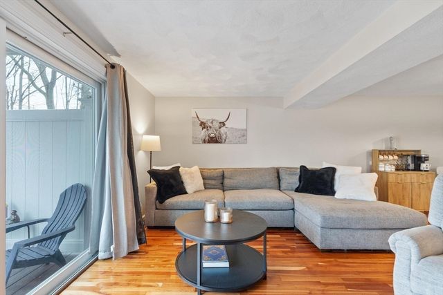 320 Newbury St 704, Danvers, MA 01923