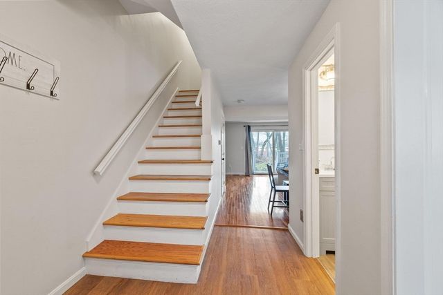 320 Newbury St 704, Danvers, MA 01923