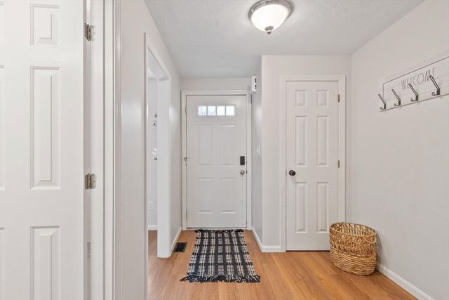 320 Newbury St 704, Danvers, MA 01923