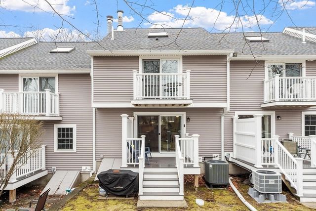 320 Newbury St 704, Danvers, MA 01923