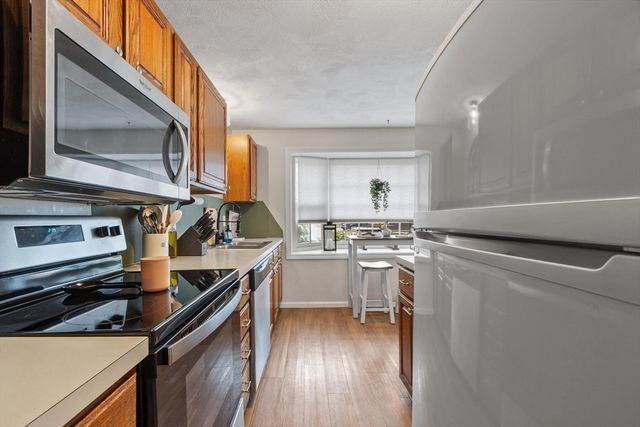 320 Newbury St 704, Danvers, MA 01923