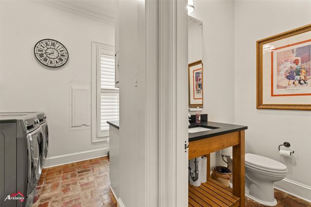 7211 Gilbert Drive, Shreveport, LA 71106