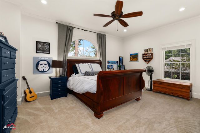 7211 Gilbert Drive, Shreveport, LA 71106