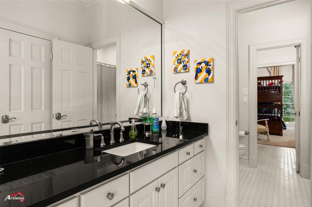 7211 Gilbert Drive, Shreveport, LA 71106