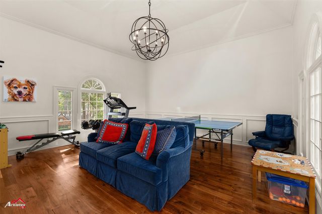 7211 Gilbert Drive, Shreveport, LA 71106