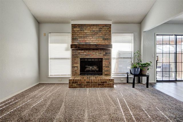 10124 Fairfax Lane, Yukon, OK 73099