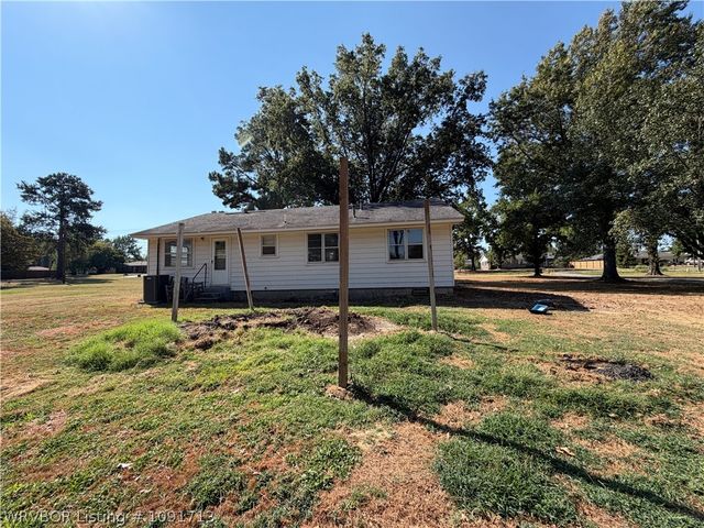 1118 Rena Road, Van Buren, AR 72956