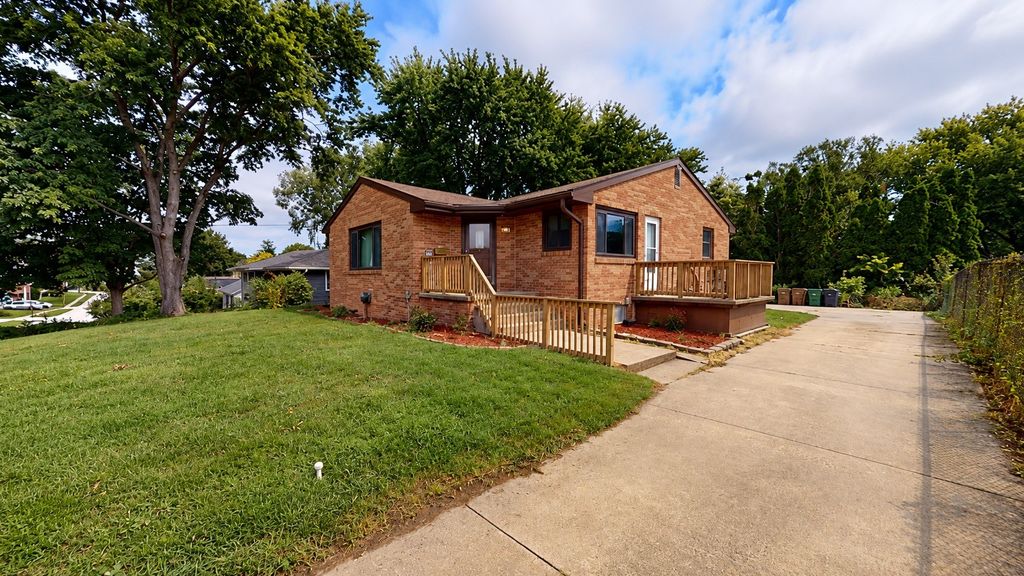 811 6th Street, West Des Moines, IA 50265