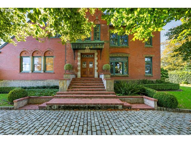 1816 Sw HAWTHORNE Ter, Portland, OR 97201