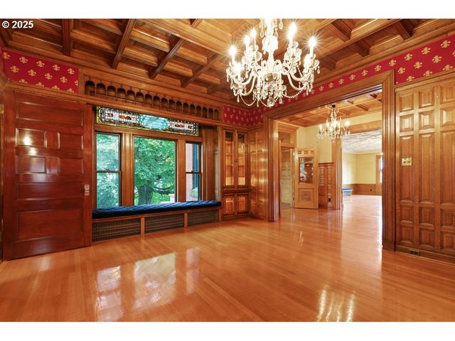 1816 Sw HAWTHORNE Ter, Portland, OR 97201