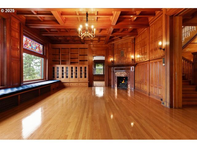 1816 Sw HAWTHORNE Ter, Portland, OR 97201