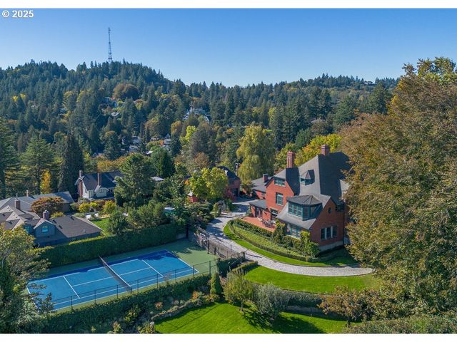 1816 Sw HAWTHORNE Ter, Portland, OR 97201