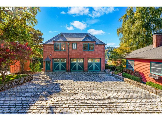 1816 Sw HAWTHORNE Ter, Portland, OR 97201