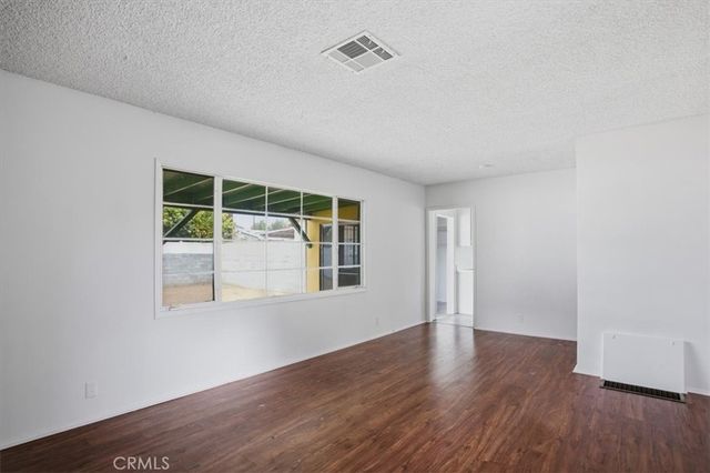 6001 Jellico Avenue, Encino, CA 91316