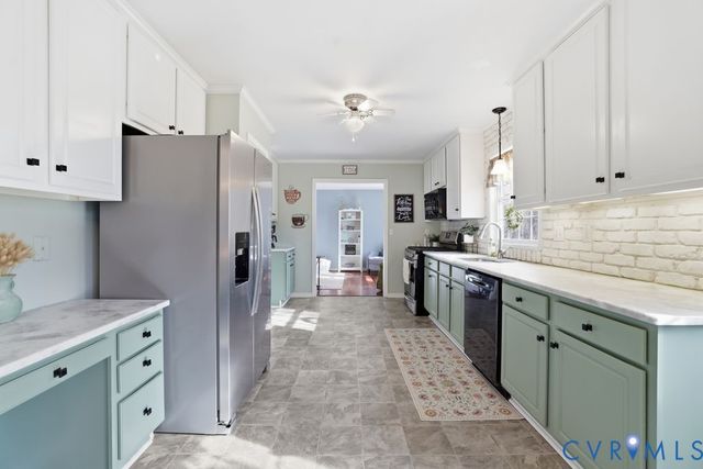 2761 Knobbly Ct, Chester, VA 23831