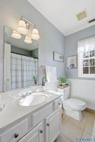 2761 Knobbly Ct, Chester, VA 23831